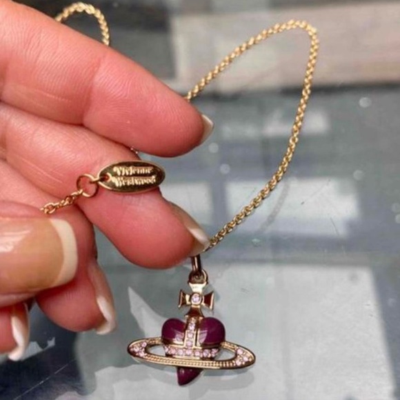 Vivienne Westwood Gold Orb Necklace - Picture 2 of 4